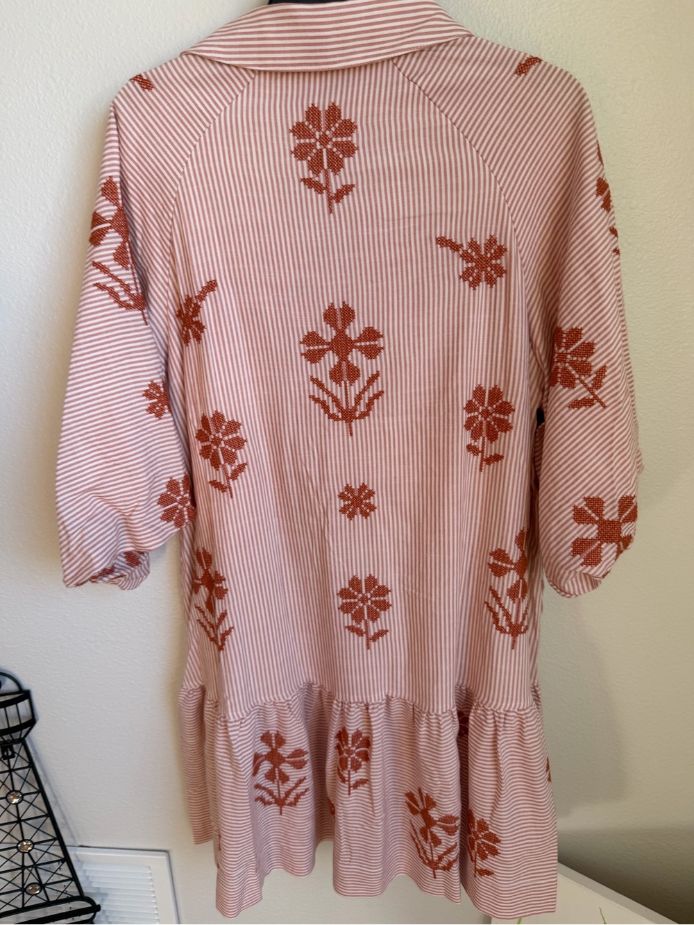 NWT J.Marie Kade Embroidered Short Sleeve Button up Mini Dress Sz XL - Picture 16 of 16